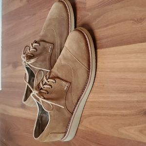 Tom's Brogue - Toffee Suede